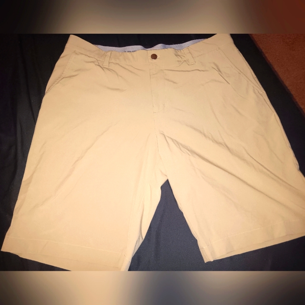 Men's size 36, Adidas beige light weight shorts - Picture 1 of 3